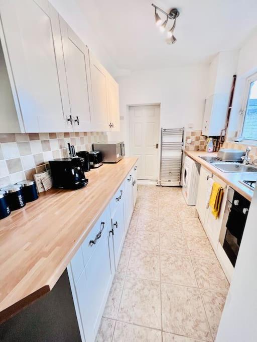 Lovely 3Bed Home Мидлсбро Экстерьер фото